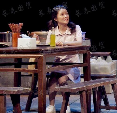 黄宏女儿近照曝光，端庄大方气质好