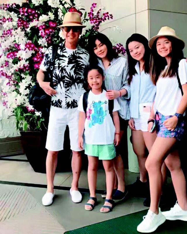 67岁钟镇涛女儿结婚上热搜是怎么回事？发生了什么?  