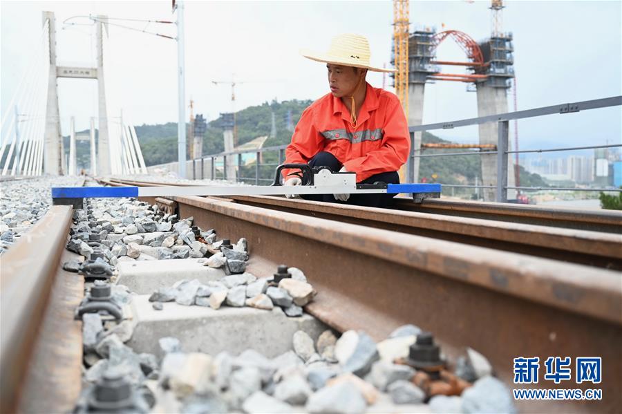 福州至平潭铁路精调进入攻坚阶段