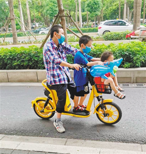 违规投放惹祸频频 共享电单车发展路在何方？