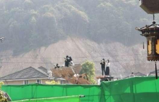 热搜第一!章子怡发文斥代拍说了什么?林更新评论区八个字尽显暴脾气
