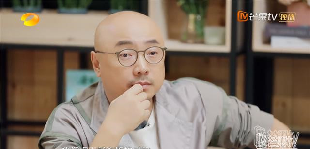 一起参加节目录制四个月，宁静没加过黄龄微信 