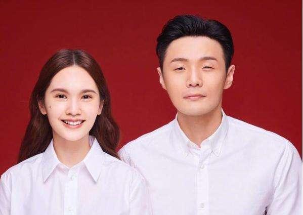 哈哈哈怎么会这样!李荣浩提词器的字比别人大一倍 真是又心疼又好笑