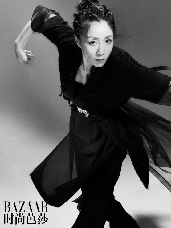 周小飞灵动飘逸尽显侠女风骨《杨门女将》功夫底子扎实