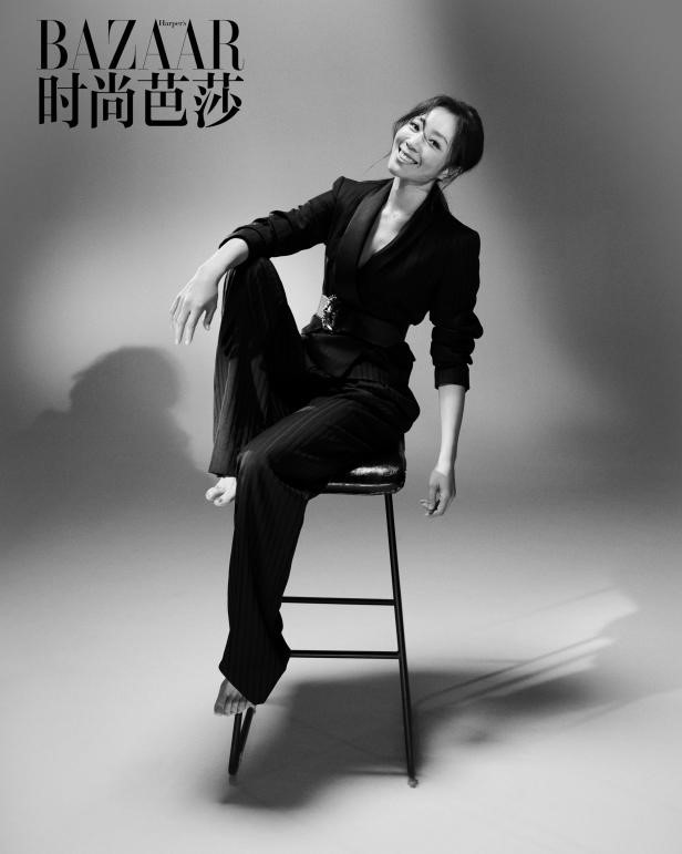 周小飞灵动飘逸尽显侠女风骨《杨门女将》功夫底子扎实