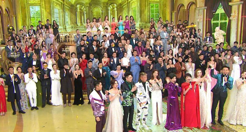 TVB台庆整体风格被嘲土味 80年代迪厅风穿越了!