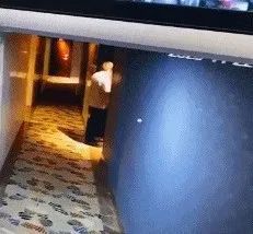【围观】谢霆锋童年女装照撞脸关晓彤,奇奇怪怪的撞脸再+1