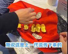 湖南一老人买房用金元宝付款 售楼处的人当场看傻了!