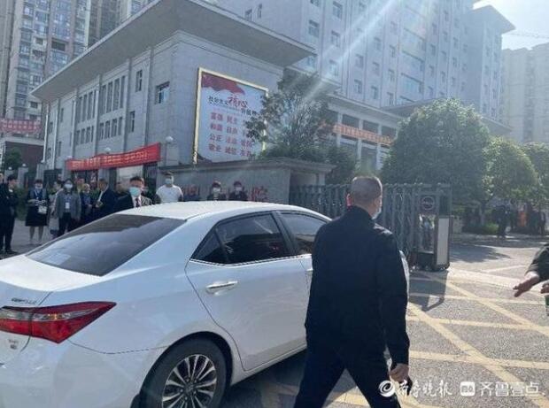 女子5年第5次离婚诉讼开庭 庭审结果是什么？