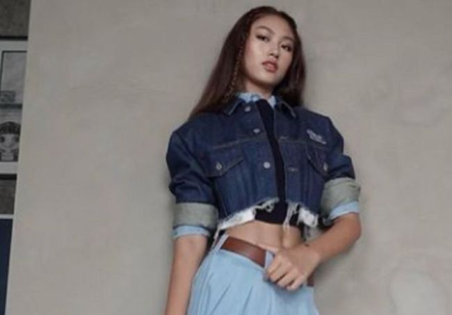 任达华18岁女儿好惊艳 秀腹肌九头身比例似超模