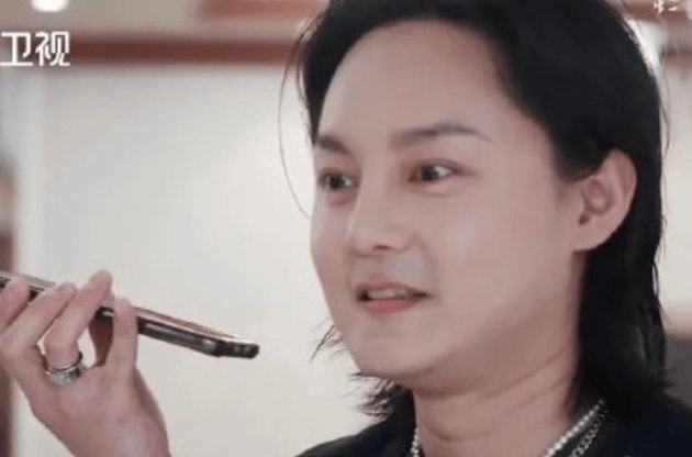 演帅哥被骂太丑 尹正回应：我很丑我知道 不减肥