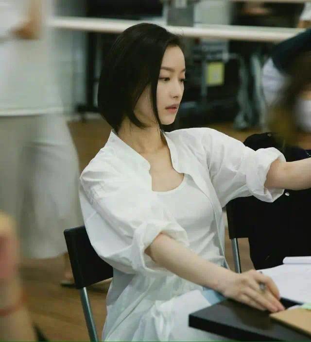 权志龙社交账号疑似被盗 IP地址显示英国