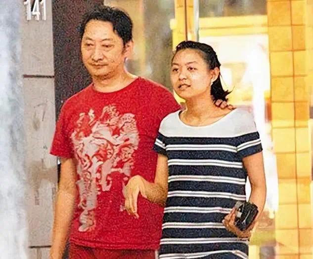 55岁九孔宣布当爸！小15岁妻子剖腹产下一女