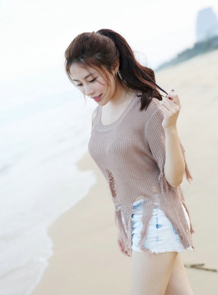 性感美女许诺Sabrina流苏前凸后翘美腿福利