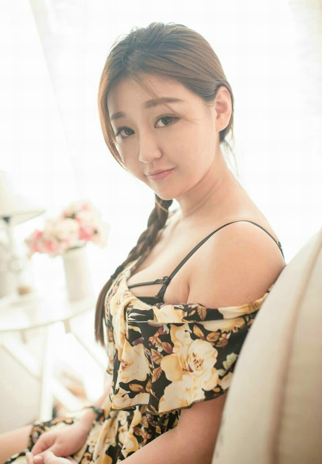 性感小蝴蝶室内可爱俏皮写真清新可人