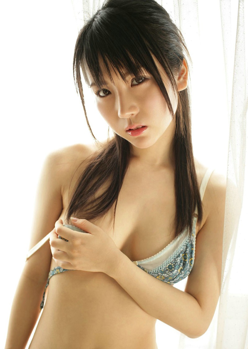 正点粉嫩的私房小妹丰满美胸令人向往