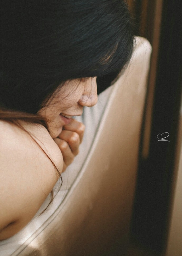 私房忧郁性感内衣美女美胸妖娆养眼十足