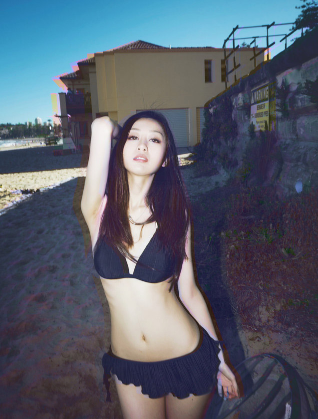 海边火辣身材性感女神比基尼妖娆诱惑写真