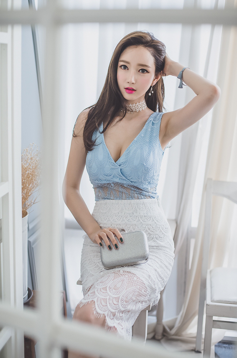 性感风韵巨乳御姐私房高挑清新动人