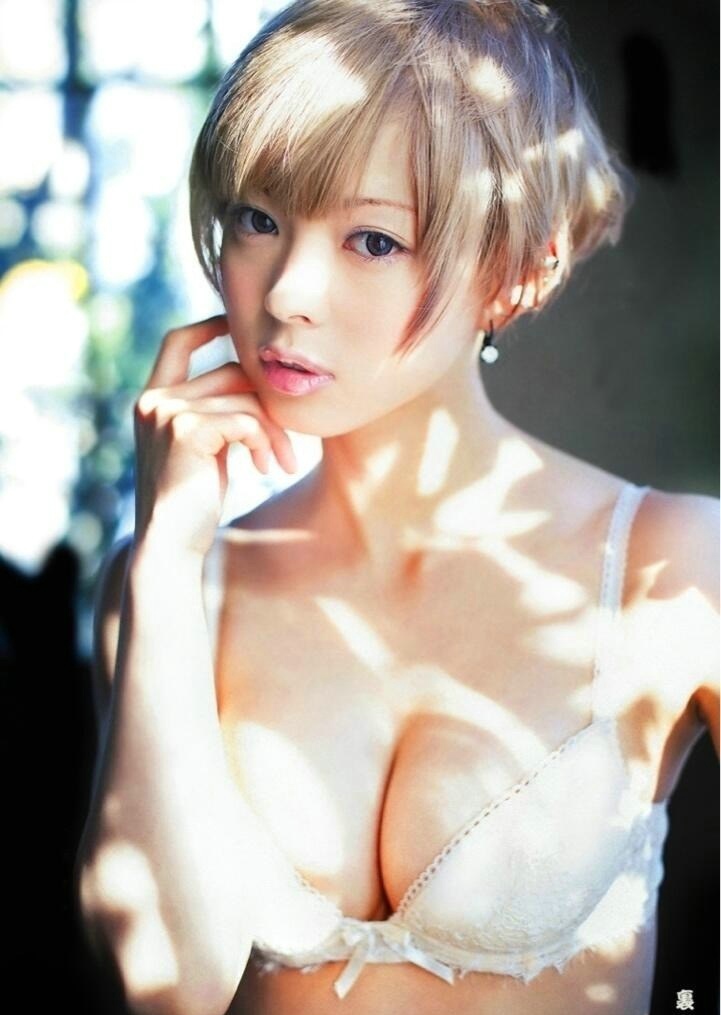 性感人气女神岛田瑞希短发性感内衣私房写真