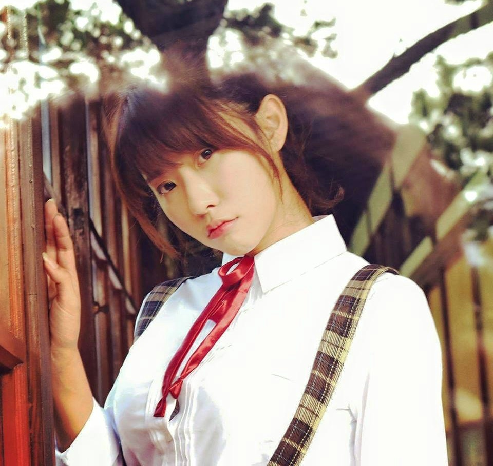 美女路雨希超绝美写真尽显F罩杯好身材