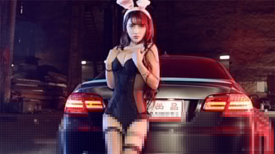 性感甜美兔女郎翘臀后翘粉嫩迷人写真