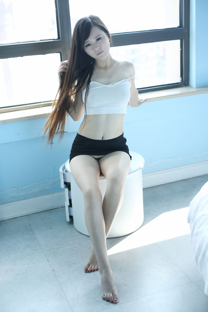 美女喵喵cyann私房性感写真酥胸诱人写真