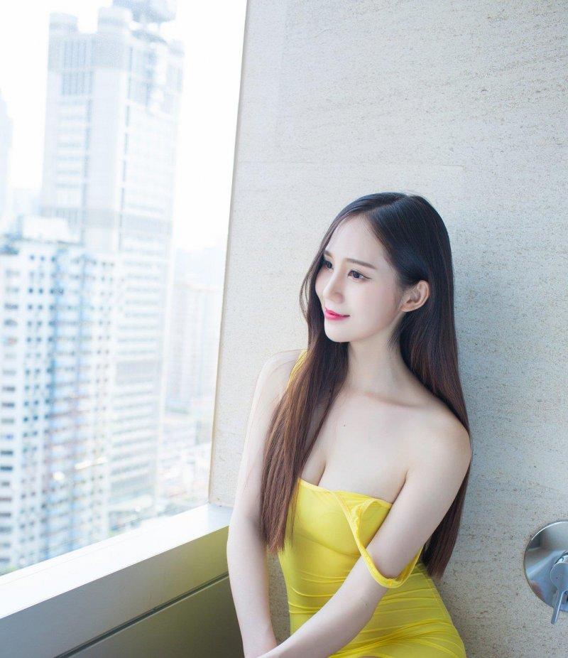 美女模特SISY思黄色泳装性感私房诱惑写真