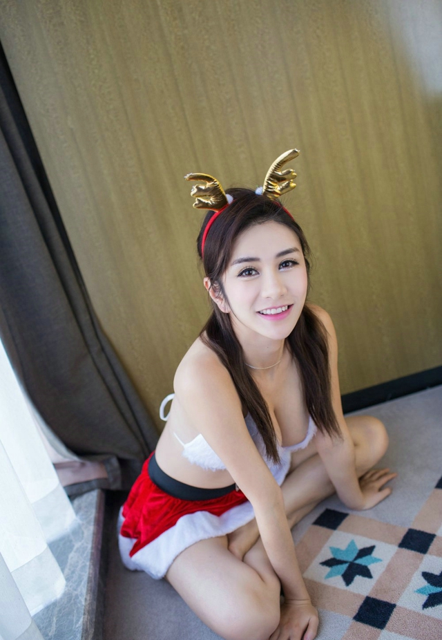 漂亮美眉图片李七喜性感养眼内衣秀写真