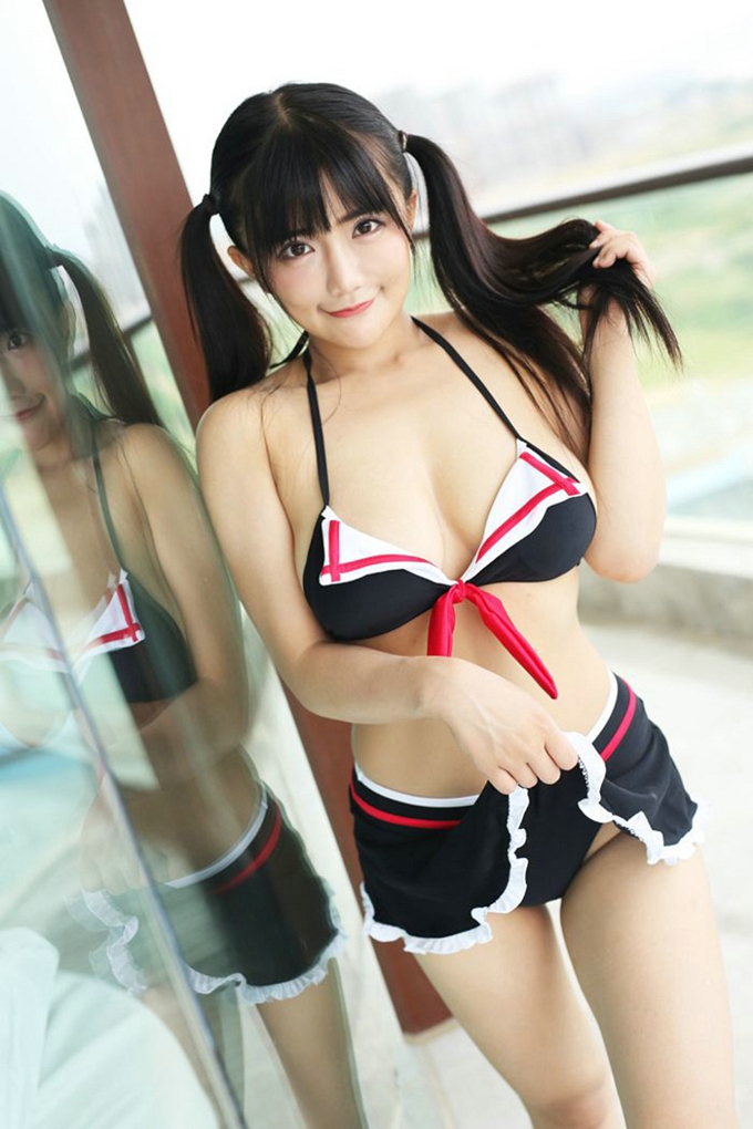 新人嫩模阿乖Kiddo三亚旅拍性感比基尼爆乳诱惑写真
