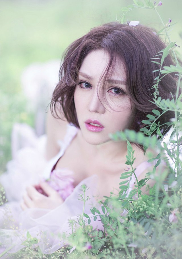 气质美模王尔琳性感唯美大片致命诱惑