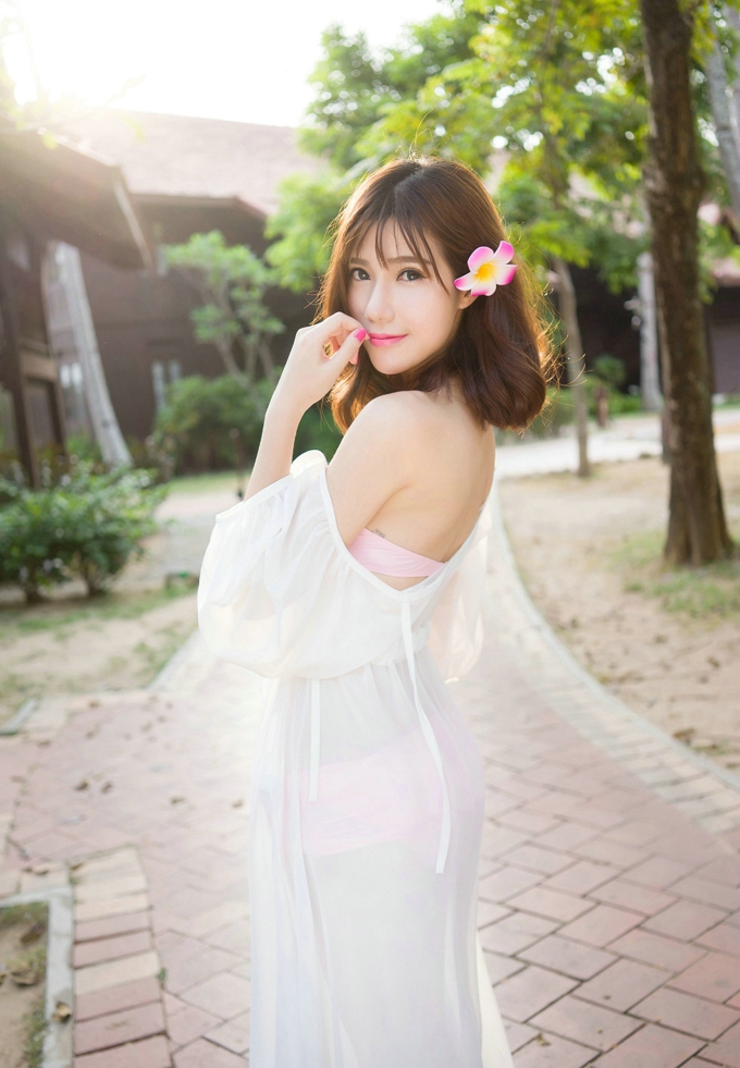 靓丽嫩模Sandy陈天扬性感比基尼诱惑迷人气质妖娆妩媚养眼写真