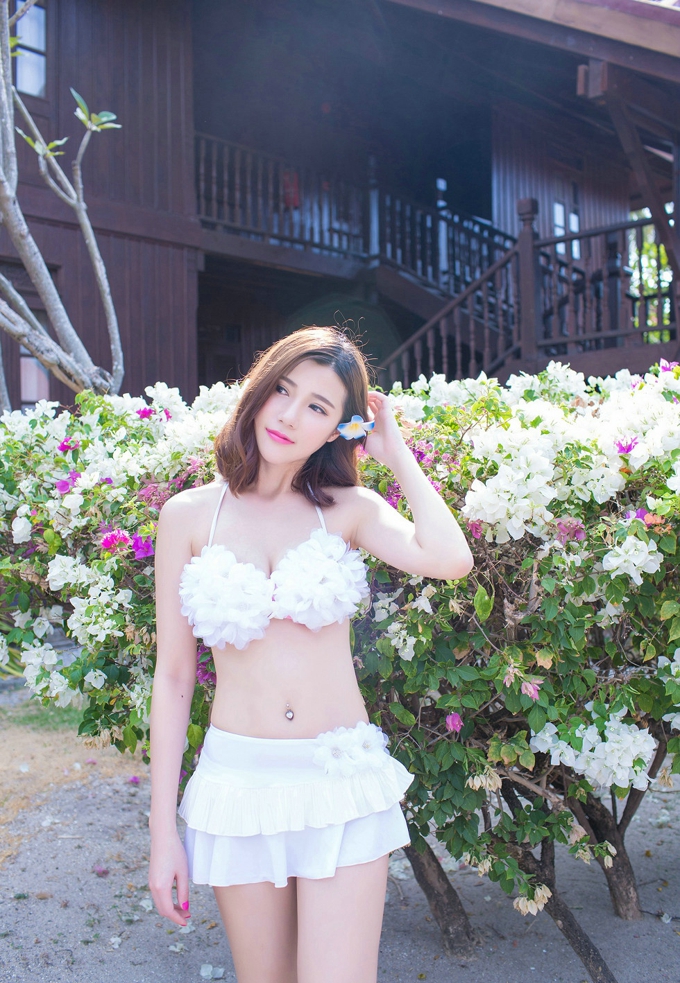 Sandy陈天扬比基尼美乳诱惑靓丽写真