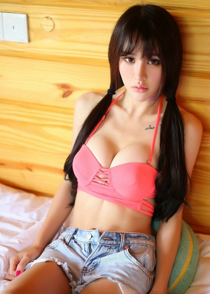 火辣身材美女Cheryl青树爆乳翘臀细腰美腿诱惑性感私房写真