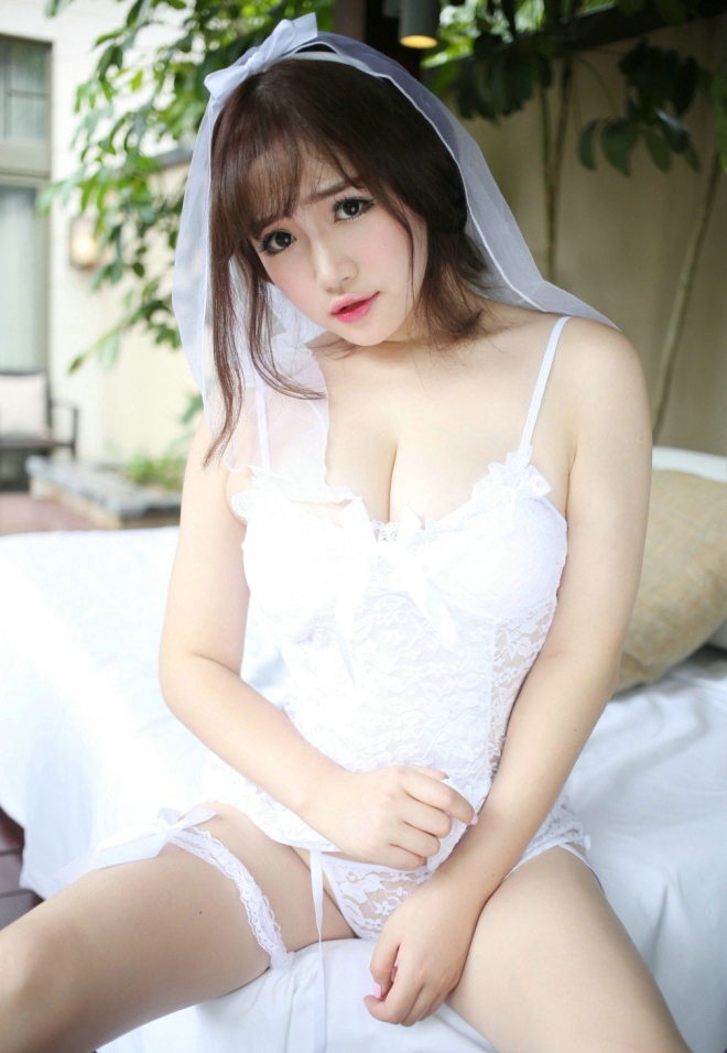 性感火辣爆乳徐cake白色纱裙湿身妖娆娇媚销魂诱惑写真