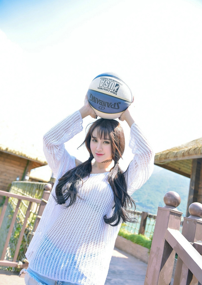 性感内衣Cheryl青树诱惑气质风情娇嫩俏丽美腿写真