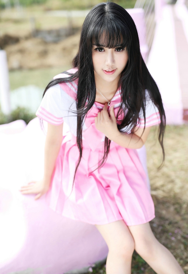 清纯性感制服校园美女清新唯美户外娇嫩诱惑写真