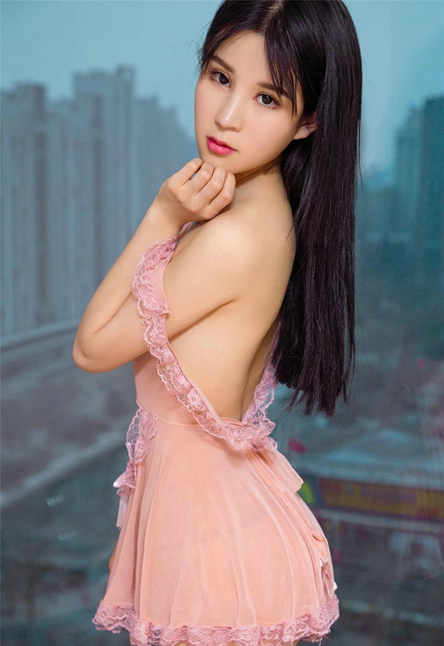 性感胸大清纯美女陈琪可爱女仆装高清写真