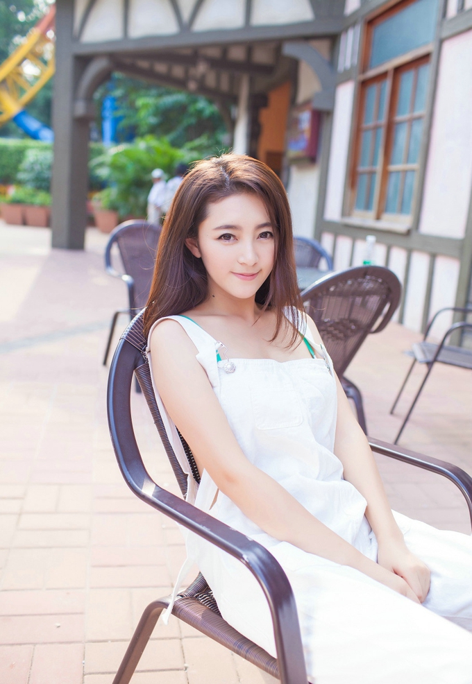 嫩模夏茉GIGI美女性感比基尼完美身材写真