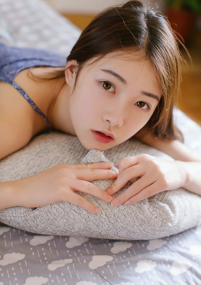 沈欣雨可爱萌妹子性感诱惑迷人写真