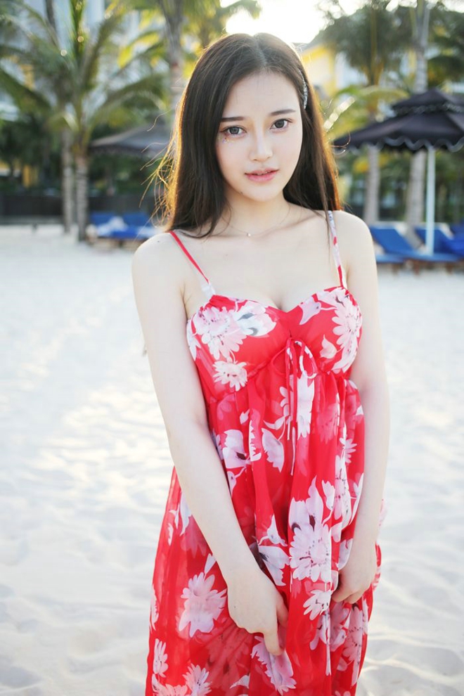 火辣性感唐琪儿酥胸细腰妖娆娇艳销魂诱惑写真