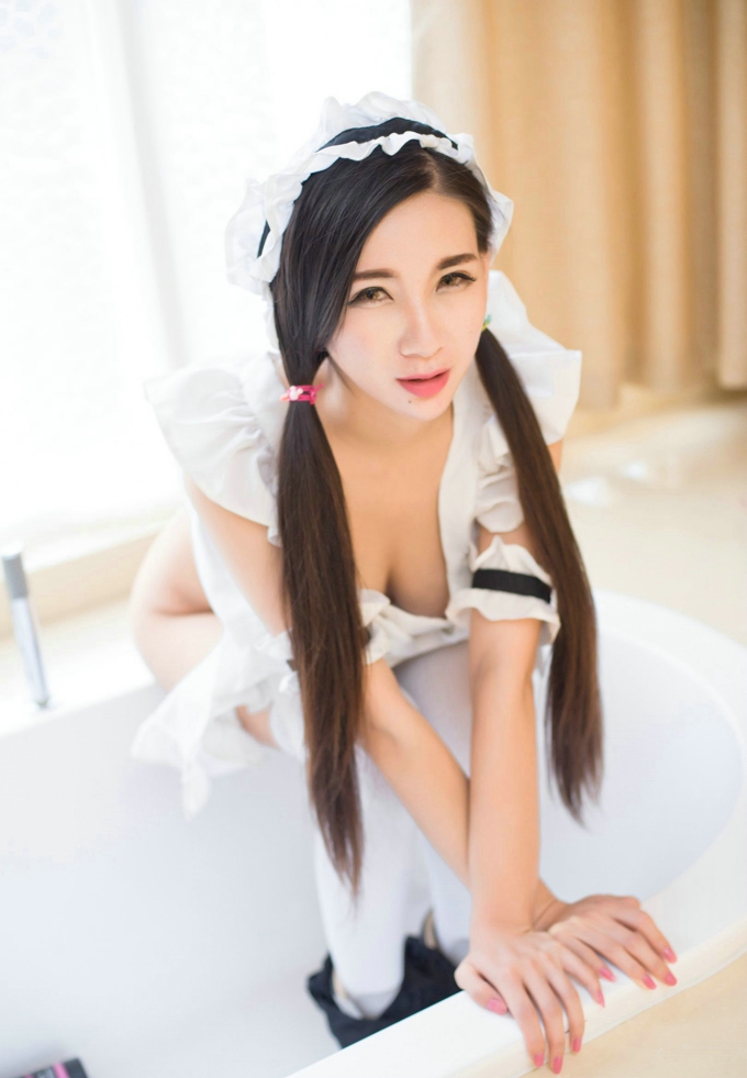 日系女仆装诱惑迷人赵颖丰润激情火辣勾魂妩媚写真
