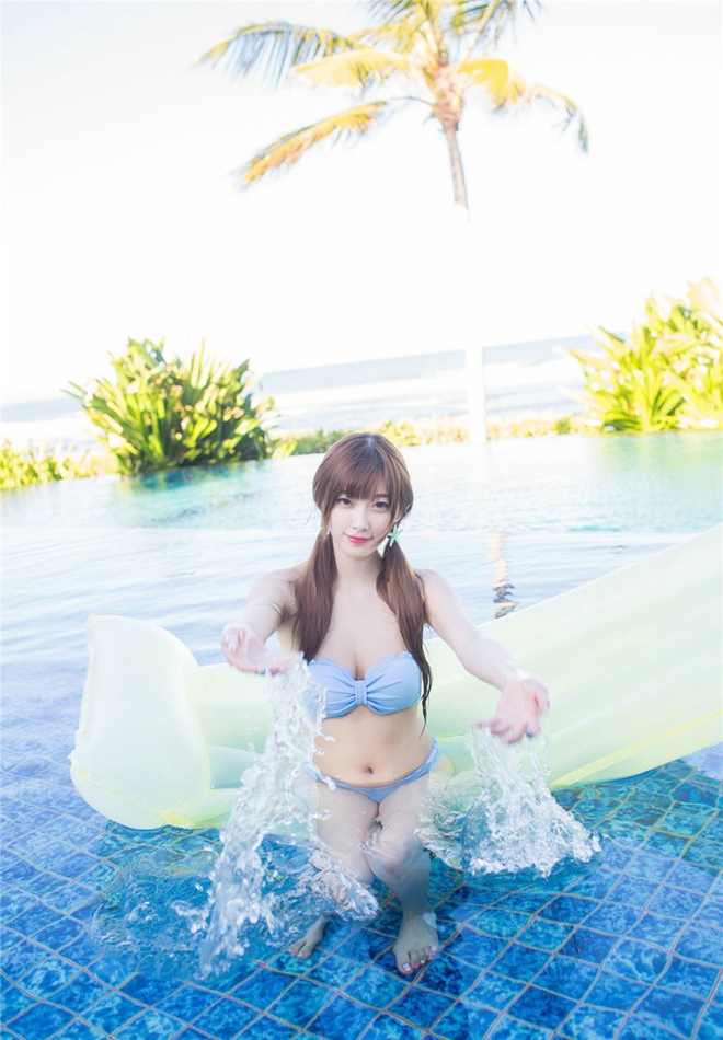 娇艳撩人泳池美女sugar小甜心CC爆乳丰满销魂诱惑写真