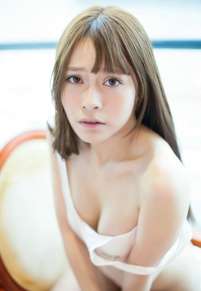 Carol酱性感比基尼诱惑迷人美乳翘臀勾魂妖娆妩媚写真