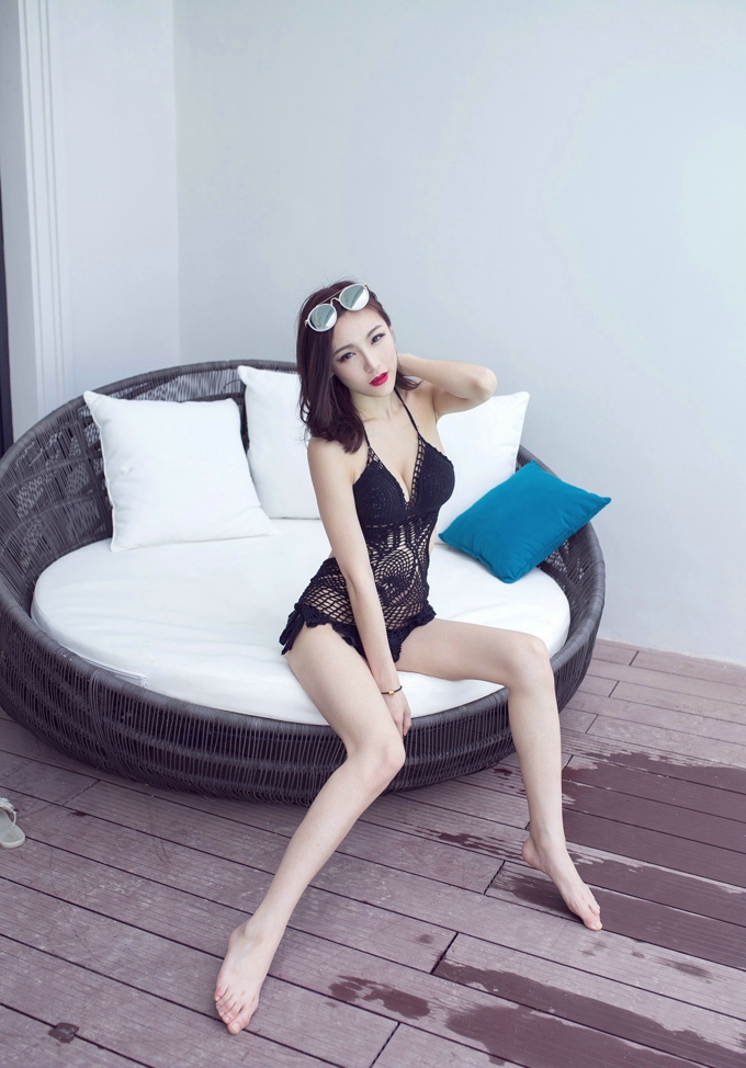 比基尼诱惑迷人女神徐子睿hana性感勾魂大胸翘臀完美身材写真