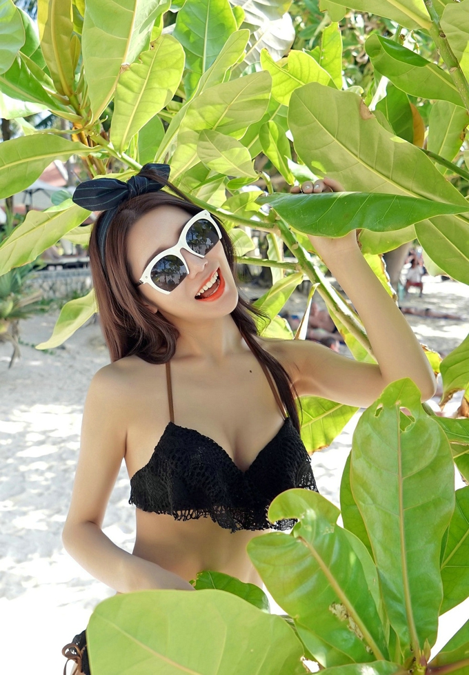 性感美腿诱惑女神徐妍馨Mandyt私房气质勾魂妖娆妩媚写真