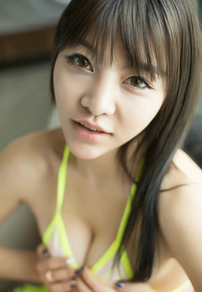 童颜巨乳selina_王玥晨性感美乳诱惑迷人气质娇俏温香写真