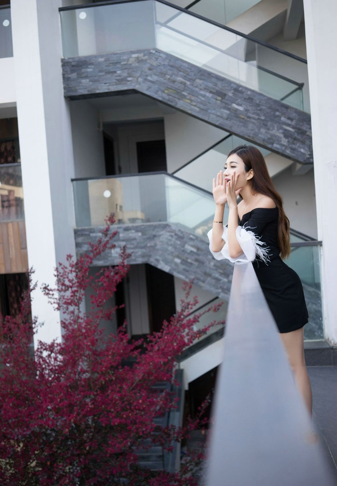 迷人风情长裙女神优雅性感写真