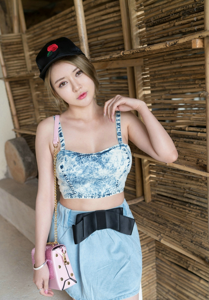 性感女神凯竹BuiBui巨乳迷人诱惑丰润丰姿激情写真