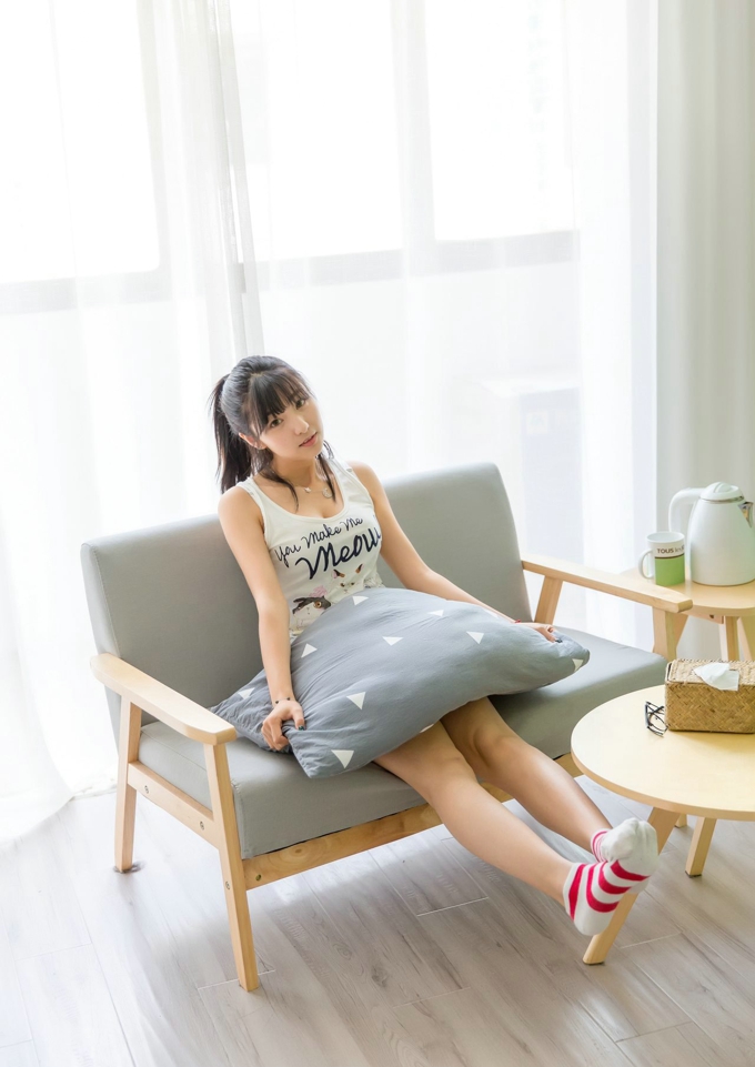 可爱少女迷人清纯诱惑美乳写真